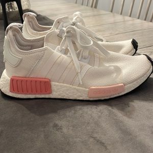 Size 9 Women’s adidas